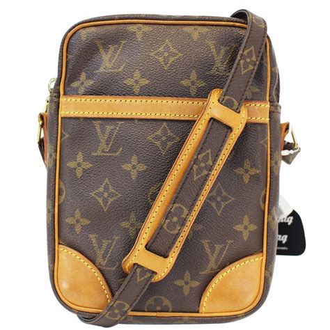 mens crossbody bag louis vuitton|louis vuitton body bag men.